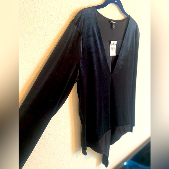 Express Thong Bodysuit - Picture 3 of 4